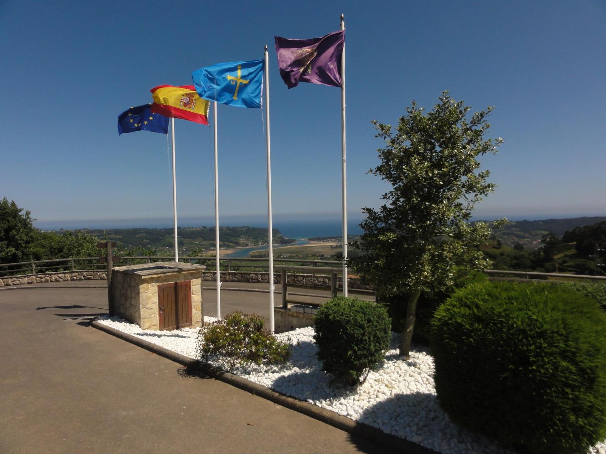 Hotel Mirador De Moriyon Miravalles Extérieur photo